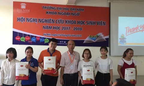 Khoa Ngoại ngữ ĐH Đại Nam nâng cao khả năng nghiên cứu khoa học cho sinh viên